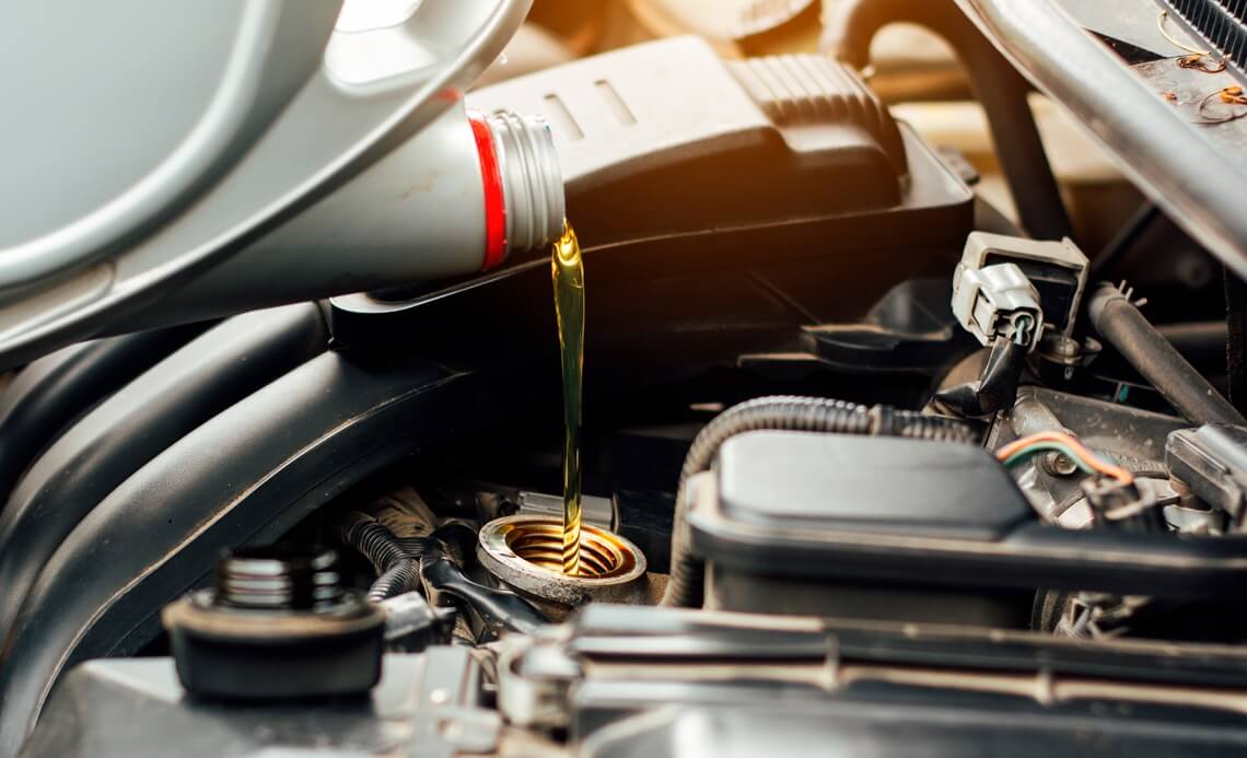 Mudança de Óleo: dicas para trocar o óleo do carro